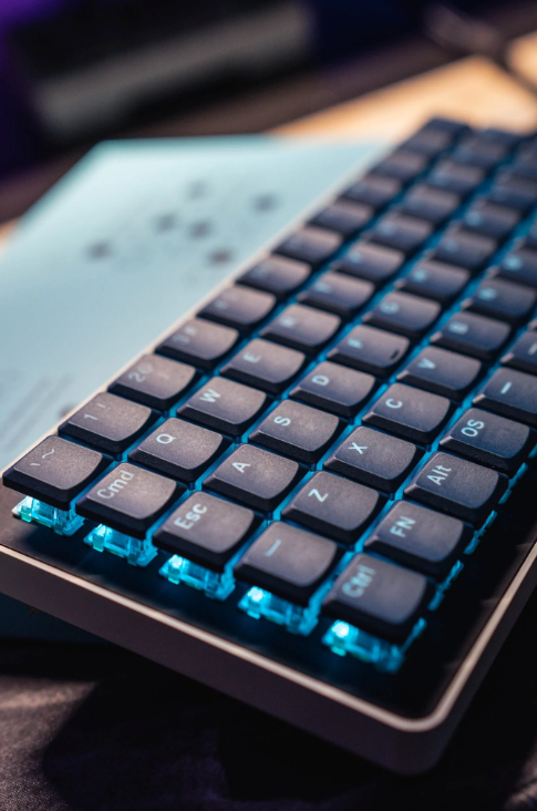 THT (Tai-Hao Thins) 65Key ロープロファイル キーキャップセット(PBT/MX/ネイビーブルー)