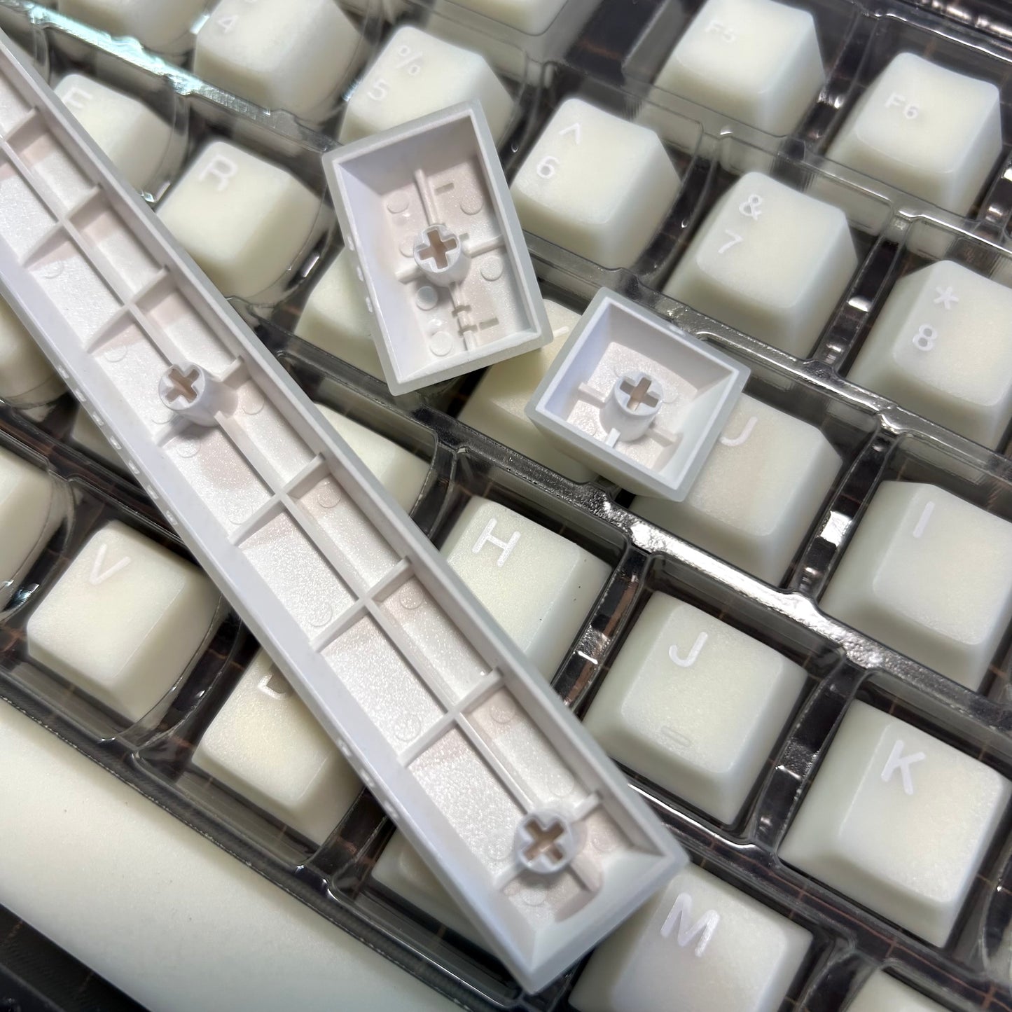 mintcaps Cherryプロファイルライク キーキャップセット(半透過ホワイト)