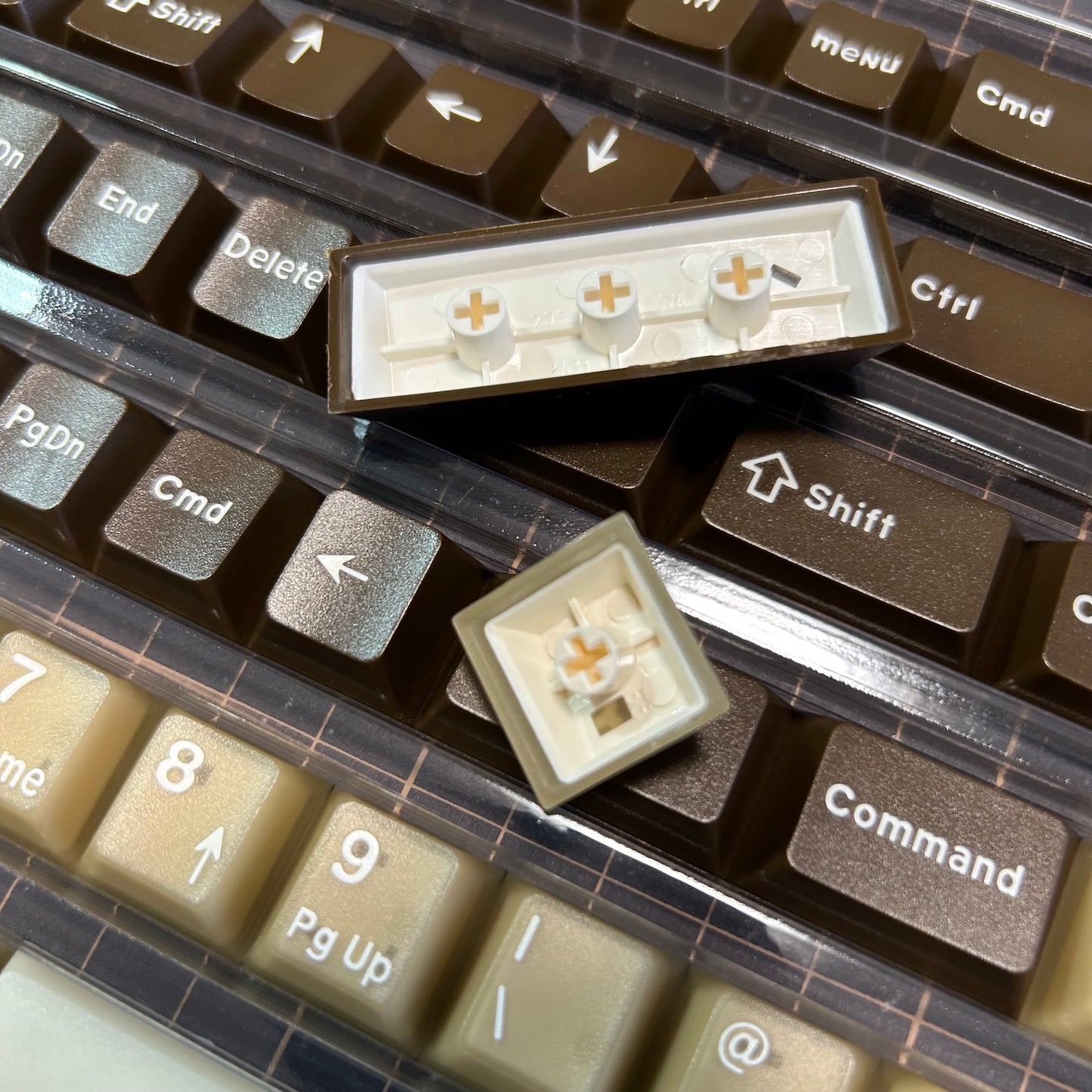 現品特価|mintcaps Cherryプロファイルライク キーキャップセット(半透過ブラウン)