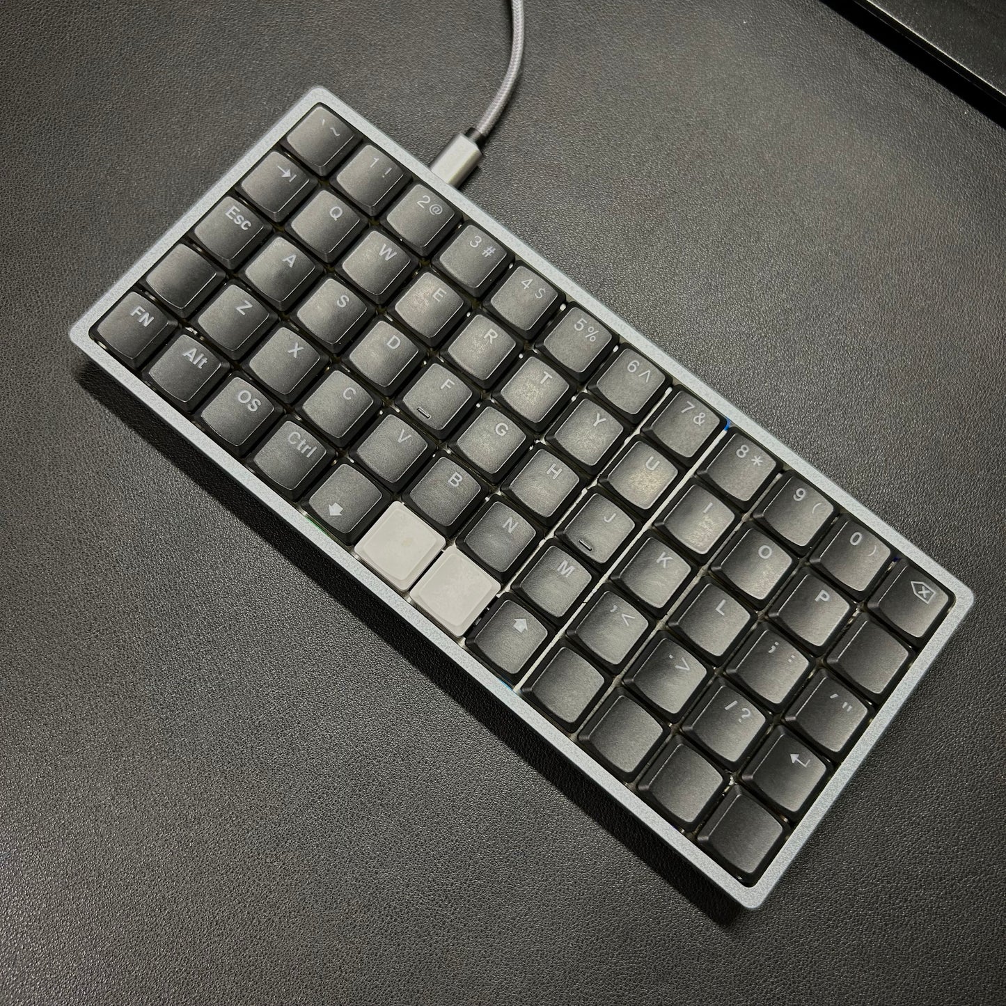 THT (Tai-Hao Thins) 65Key ロープロファイル キーキャップセット(PBT/MX/ブラック)