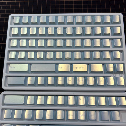 【現品限り特価】XVX Pearlescent Magic Cherry Profile Dye-Sub PBT 97 Keyキーキャップセット(ライトブルー)