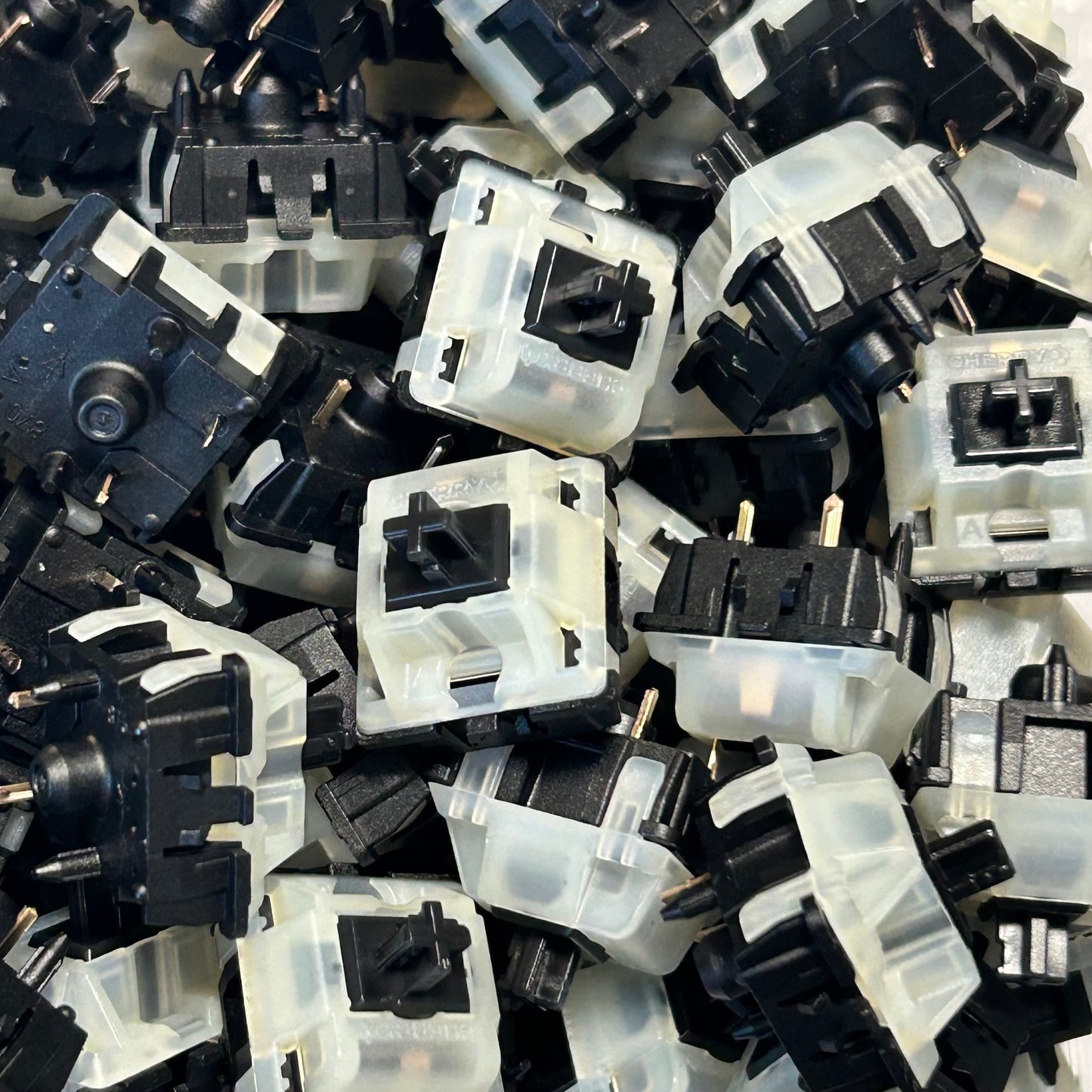 Cherry MX Black Clear-Top リニア キースイッチ(MX1A-61NW/63.5cN(約65gf)/5個)