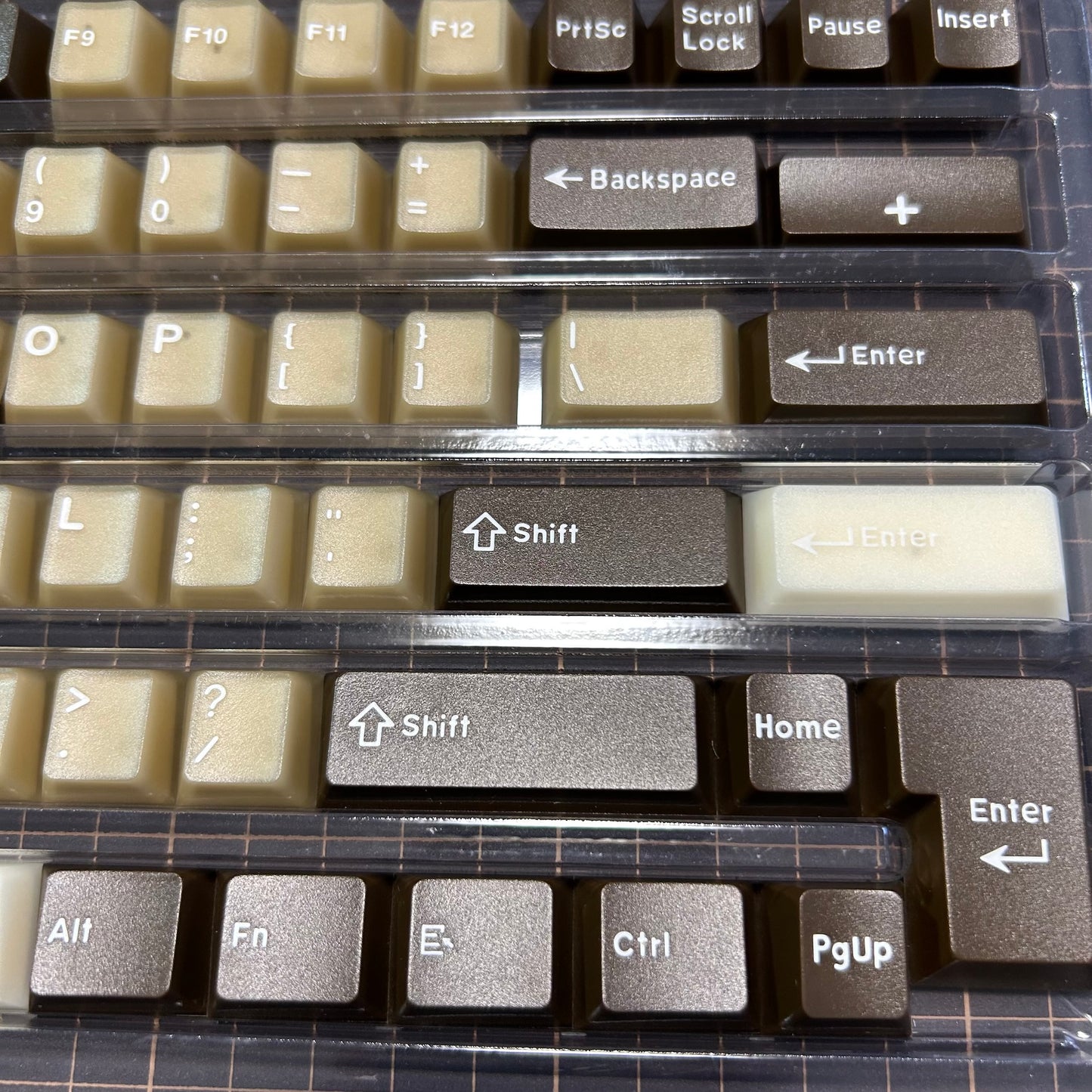 現品特価｜mintcaps Cherryプロファイルライク キーキャップセット（半透過ブラウン）