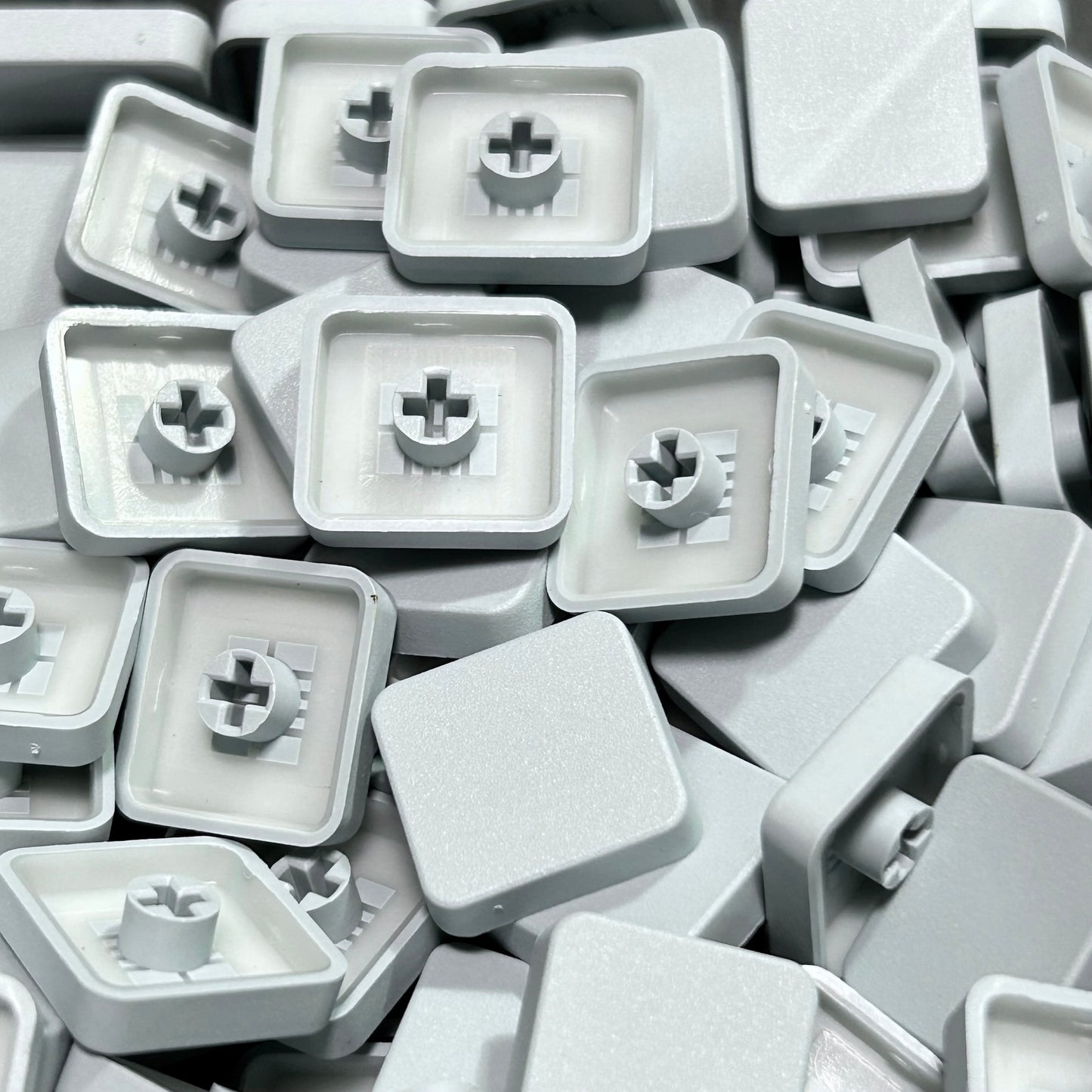 THCS（Tai-Hao THCS）ロープロファイル キーキャップ（MX用/Aero（ライトグレー）/1個）