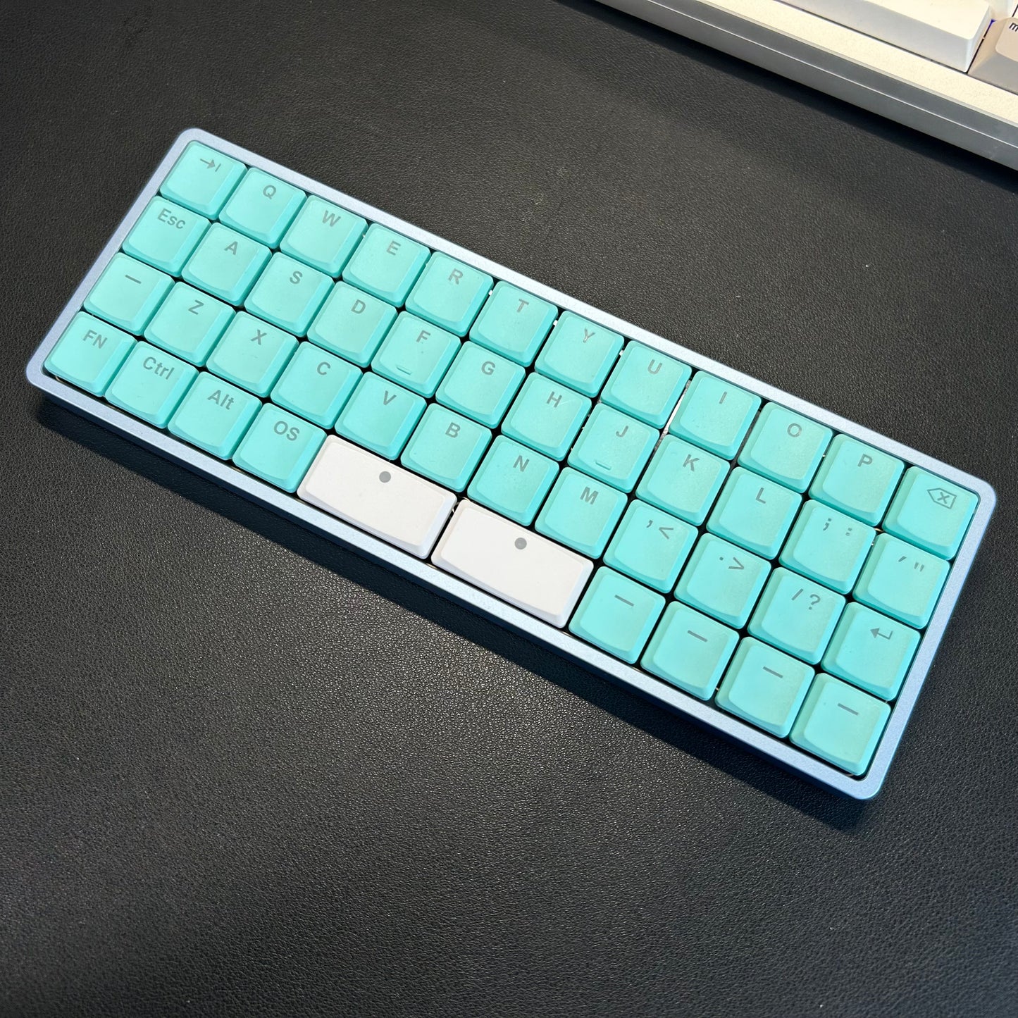THT（Tai-Hao Thins）ロープロファイル キーキャップ 2U（MX/Dotホワイト/1個）