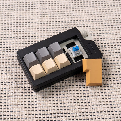 mintcaps トイキーボード / キースイッチテスター（クリーム）