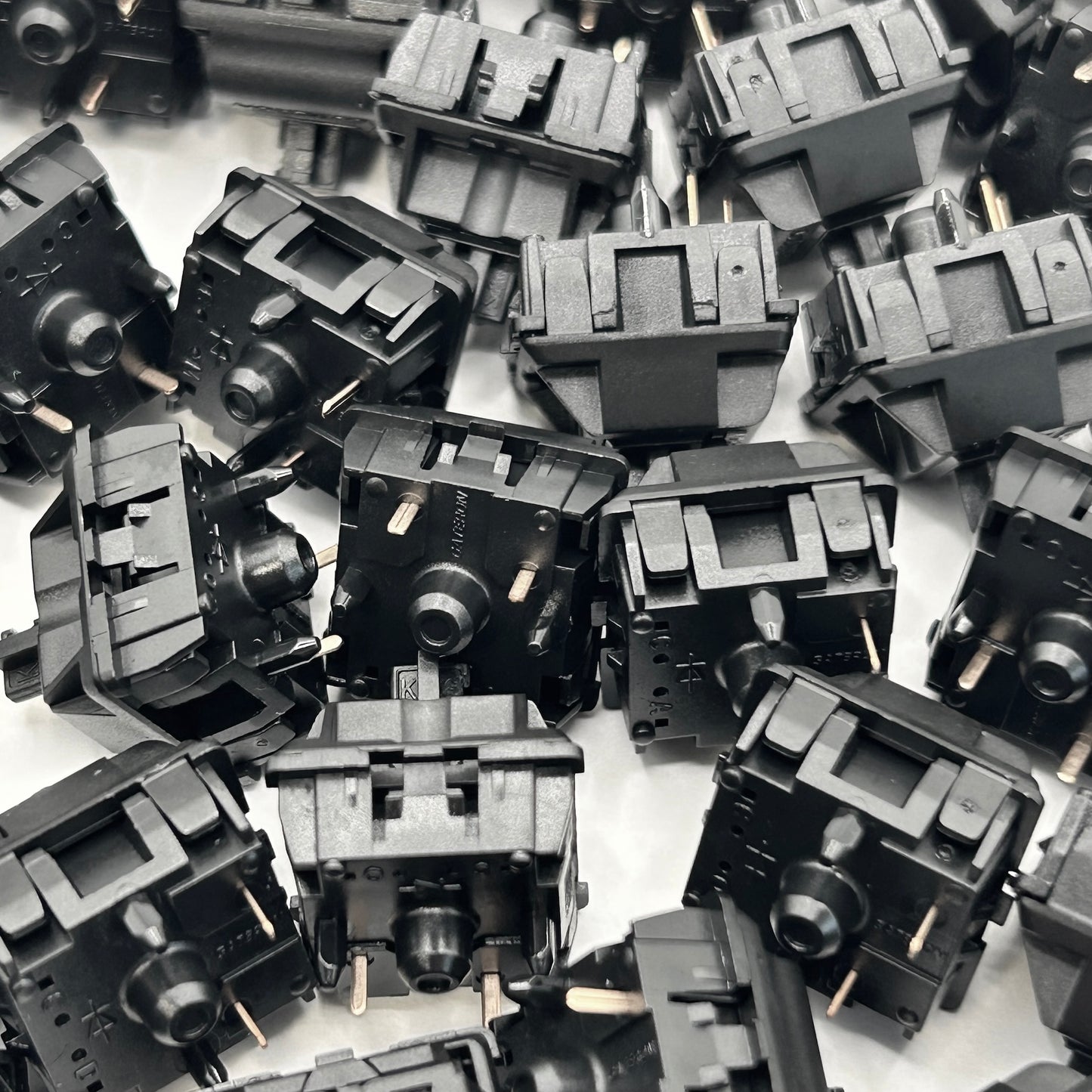 Gateron Oil King 2.0 リニア キースイッチ（55g/5ピン/5個）